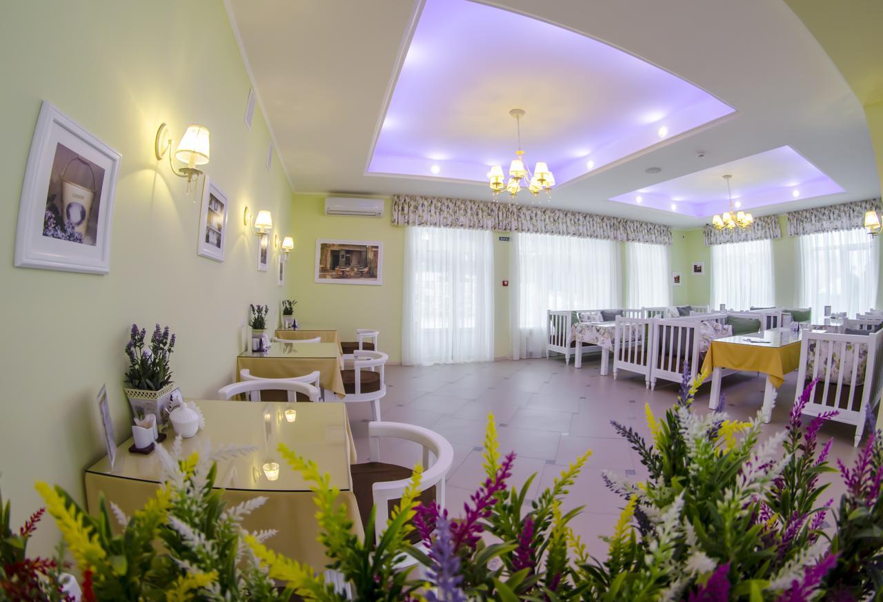 Vitapark Sonyachnyy Provans Satanov Ngoại thất bức ảnh